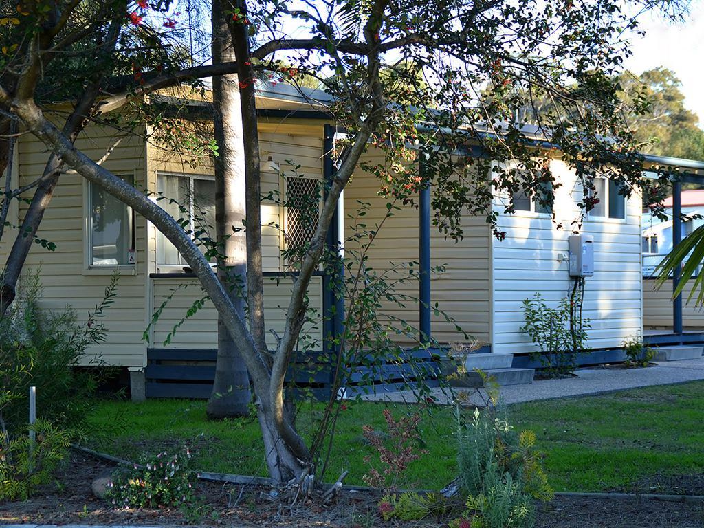Caseys Beach Holiday Park Sunshine Bay Rom bilde