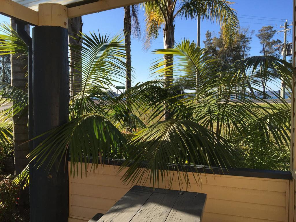 Caseys Beach Holiday Park Sunshine Bay Eksteriør bilde