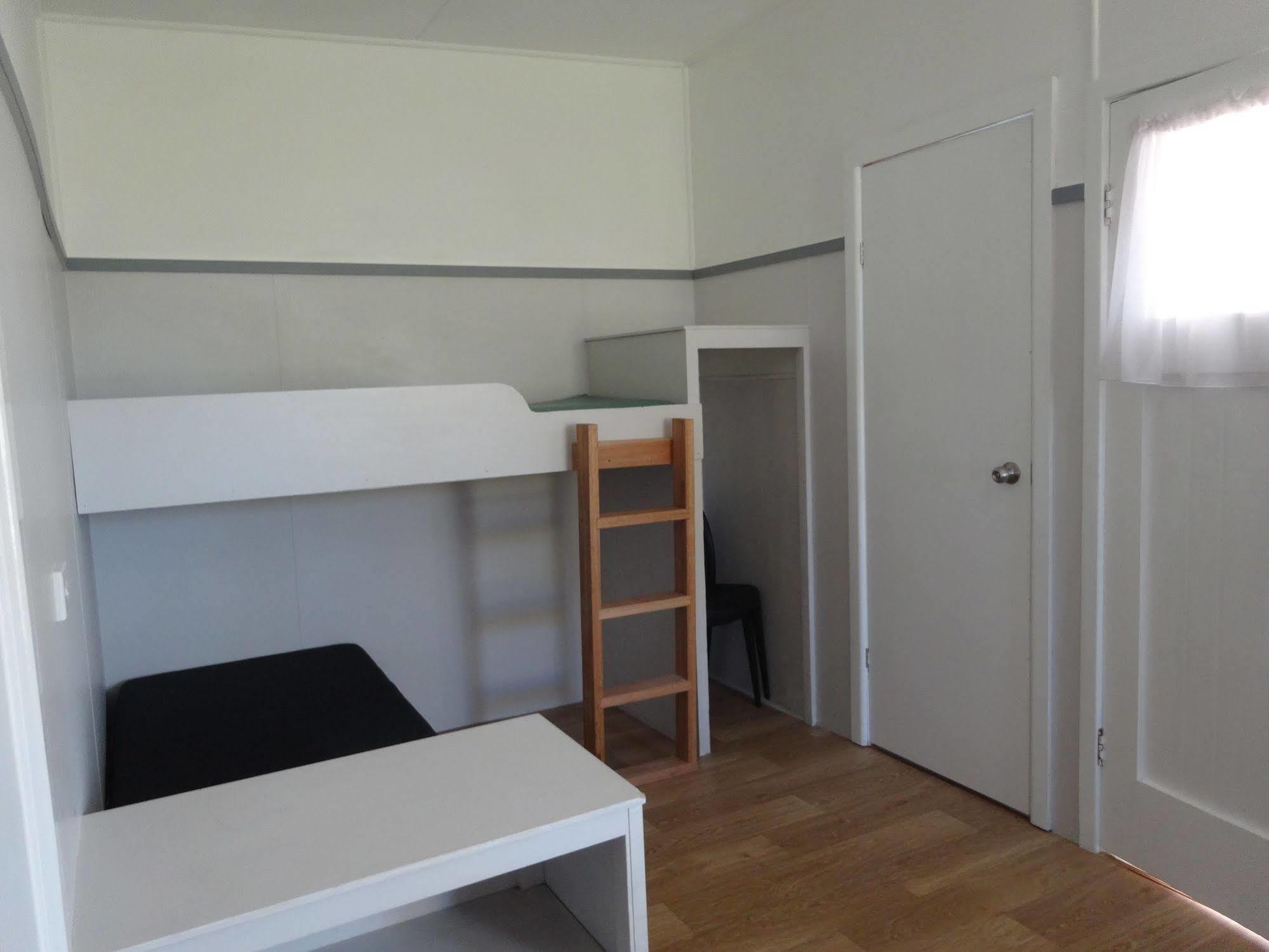 Caseys Beach Holiday Park Sunshine Bay Eksteriør bilde