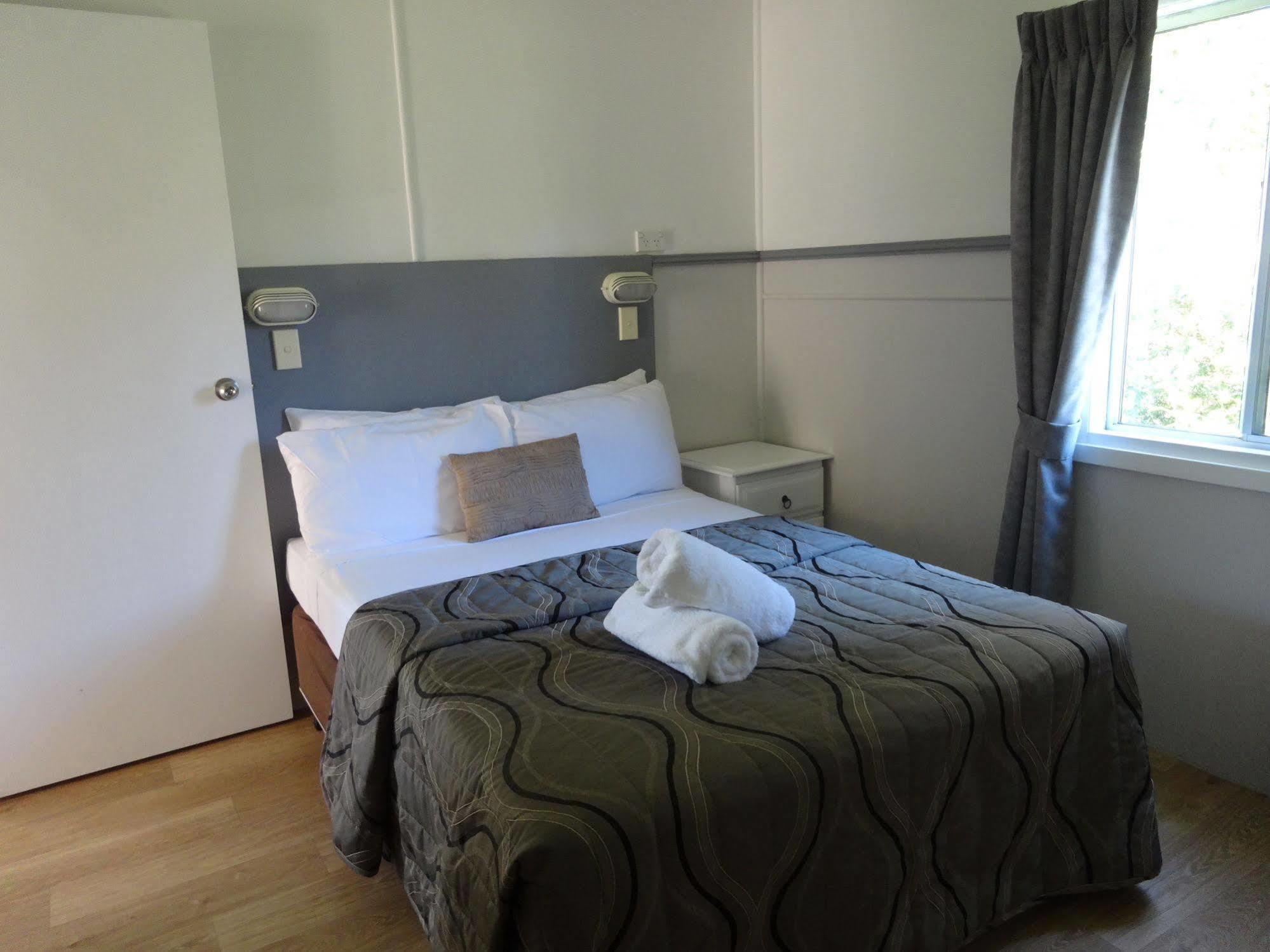 Caseys Beach Holiday Park Sunshine Bay Eksteriør bilde