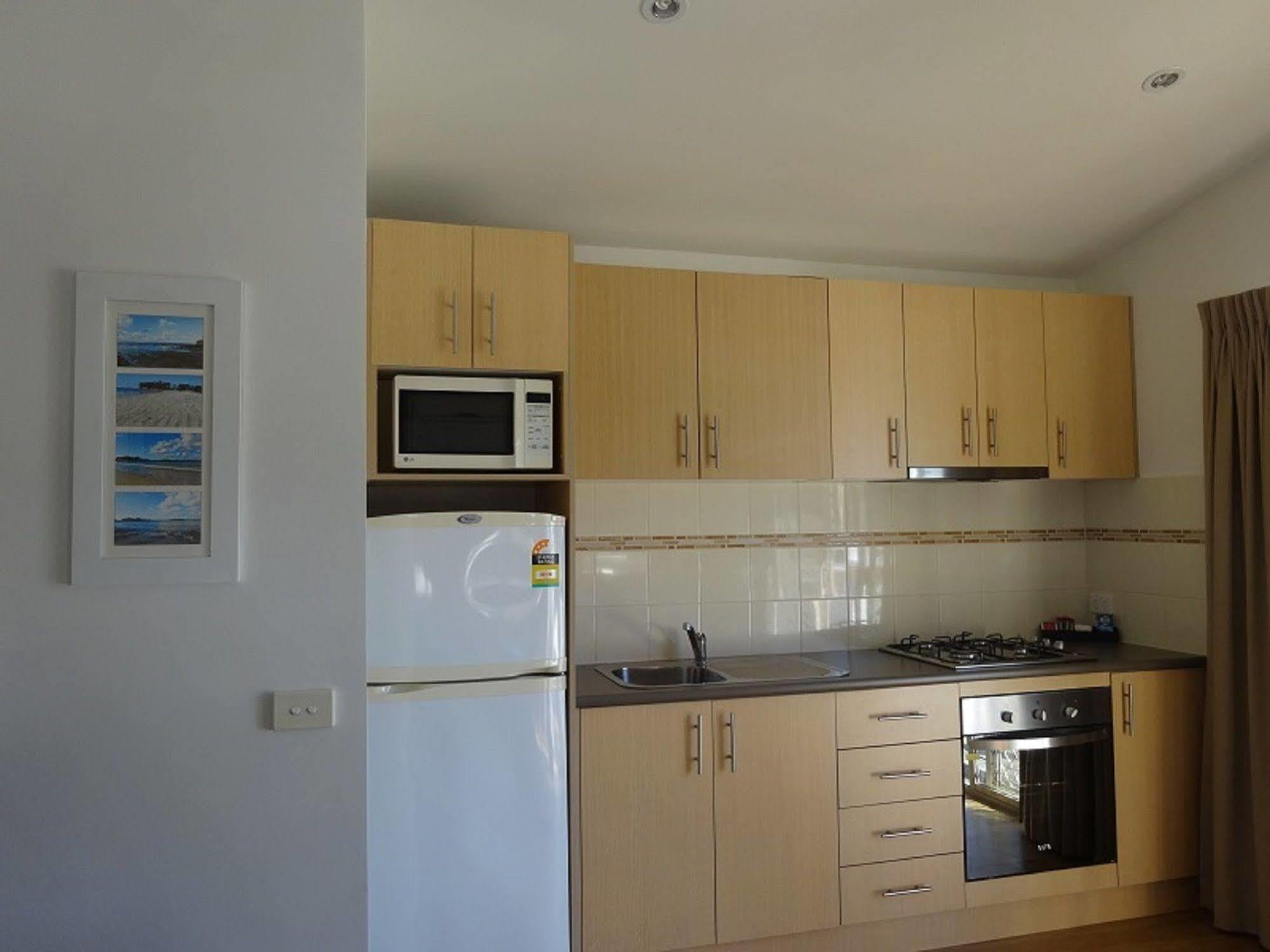 Caseys Beach Holiday Park Sunshine Bay Eksteriør bilde